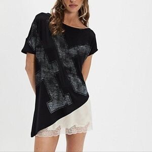 Sunday Market x Free People Sideline Tee in Black Size M